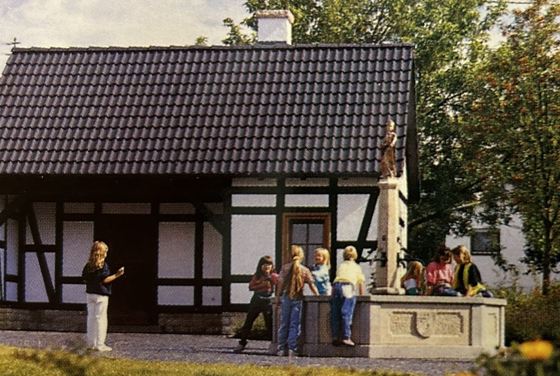 Kiliansbrunnen vor Backes